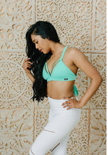 Load image into Gallery viewer, Tendu Arabesque 2.0 Sports Bra
