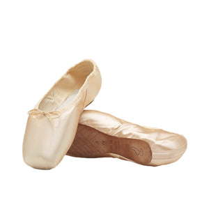 Product image of BLOCH Balance European Pointe Shoe, style ES0160L, colour pink satin, front, side and bottom view.